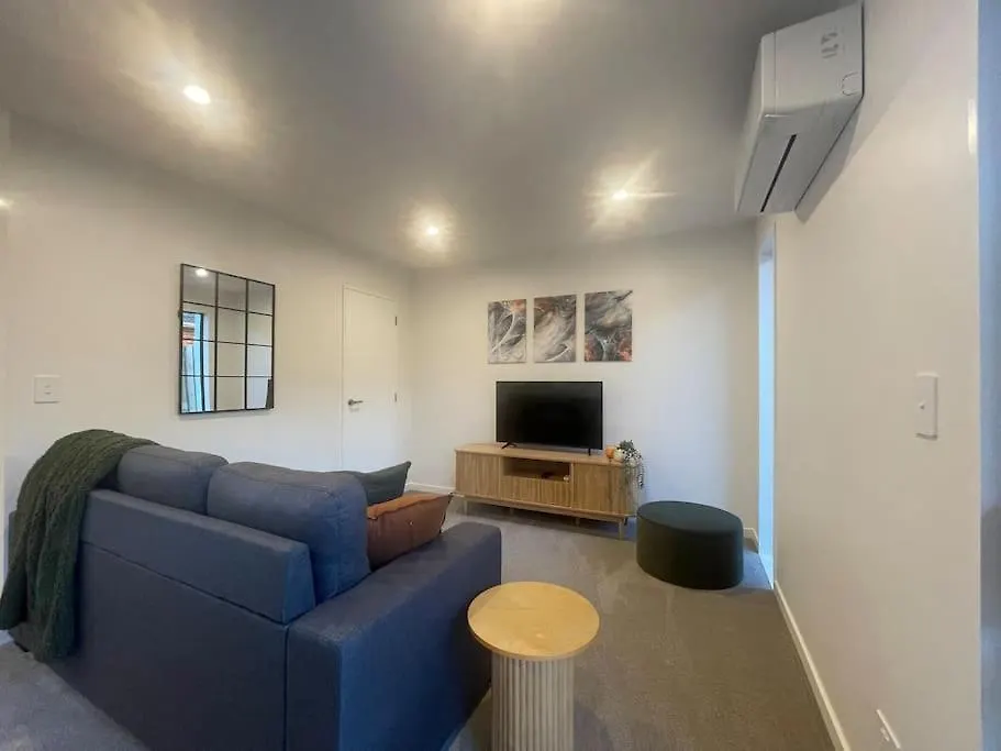 New And Serene Two Bedroom Townhouse Close To Cbd Christchurch 0*,  New Zealand