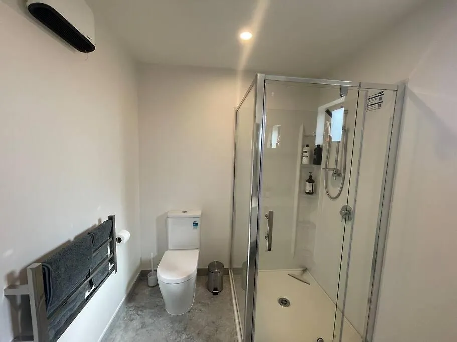 Apartment New And Serene Two Bedroom Townhouse Close To Cbd Christchurch New Zealand